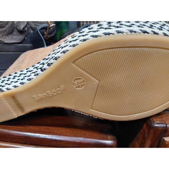 Bamboo Platform Lightweight Wedge Sandals in Black, Cork, Woven. Size 8.5 - Picture 8 of 10
